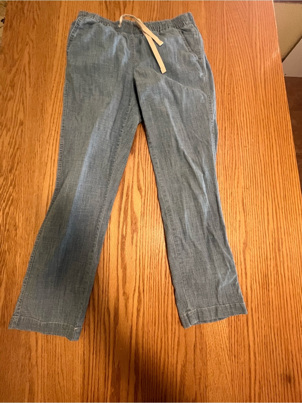 LL Bean Favorite Fit Chambray Cropped Pants Light Blue Drawstring Women’s 4 Reg